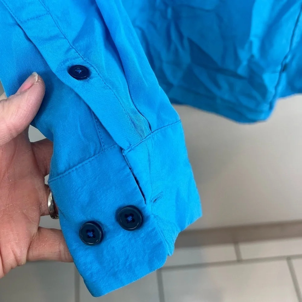 NWOT EQUIPMENT Slim Signature Silk Button Down Blouse Shirt Starling Blue Small - Picture 6 of 8